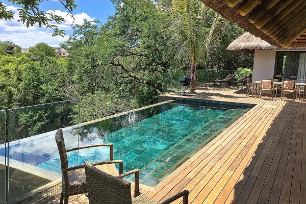 TAMARIN - Villa suspendue avec vue panoramique à vendre à Tamarin - photo 4