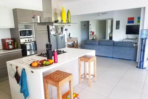 TAMARIN - Villa moderne de 4 chambres avec piscine à vendre - photo 4