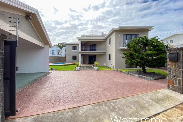 CALODYNE - Grande Villa familiale avec studio, jardin, piscine et vue sur mer. - photo 2