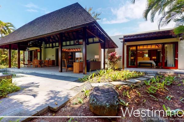 Magnifique villa suite rénovée avec piscine privée et vue mer dans un complex 5 etoiles - photo 4