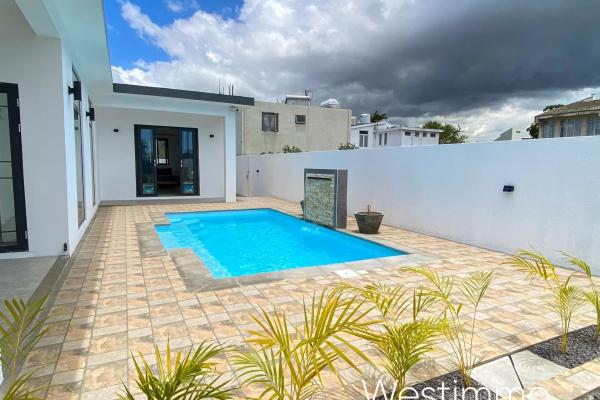 GRAND-BAIE CENTRE - Location long terme villa neuve avec piscine. - photo 5