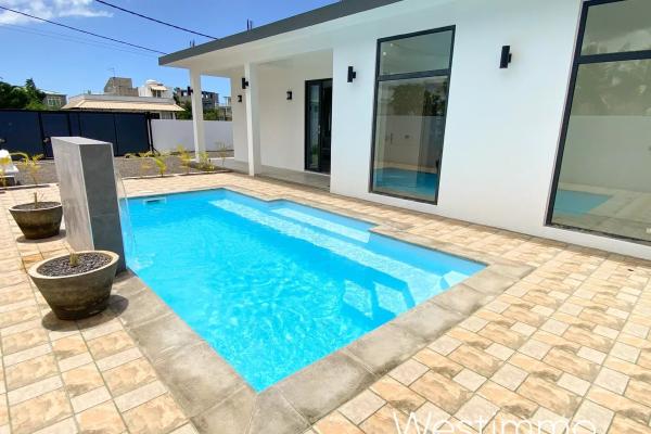 GRAND-BAIE CENTRE - Location long terme villa neuve avec piscine. - photo 3