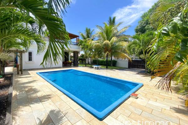 PEREYBERE - A vendre magnifique villa avec appartement indépendant, grand jardin et piscine - photo 1