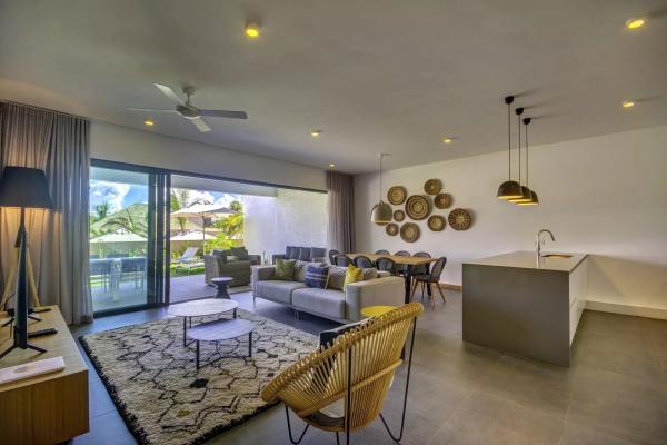 GRAND GAUBE - Appartement 3 chambres à vendre à Grand Gaube avec piscine commune et 174 m² - photo 6