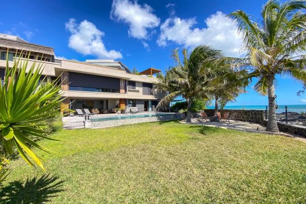 PEREYBERE - Exceptionnelle location luxueuse court terme pieds dans l'eau - photo 3