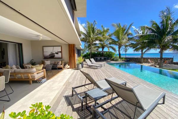 PEREYBERE - Exceptionnelle location luxueuse court terme pieds dans l'eau - photo 2