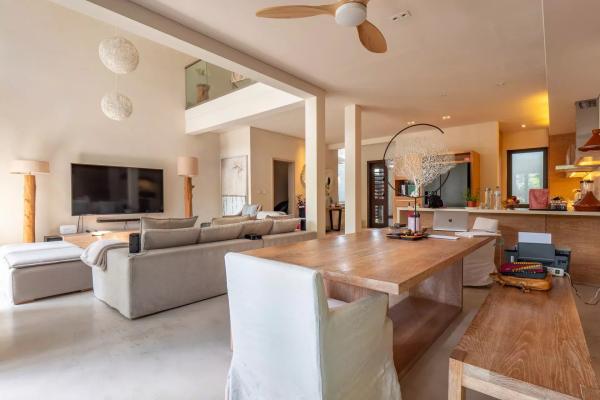 RIVIERE NOIRE - Duplex spacieu de 3 chambres à vendre avec ponton pour bateau - photo 1