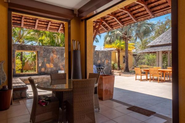 TAMARIN - Villa à vendre avec 6 chambres et piscine privée sur 750m² - photo 5