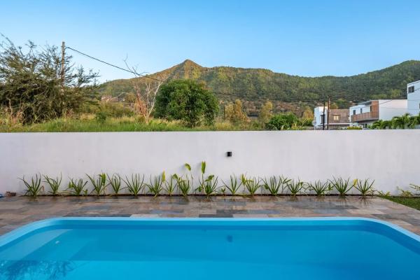 LA GAULETTE - Villa neuve et moderne de 3 chambres avec piscine - photo 3