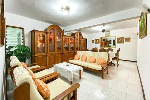 QUATRE BORNES – Elegant 135m² flat for rent | Comfort, Space Ideal Location - photo 2