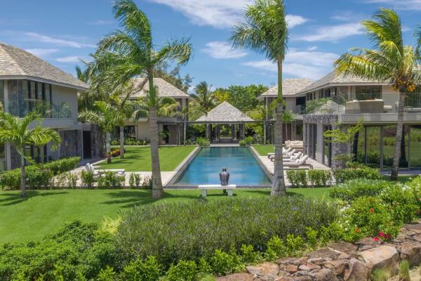 Exclusive villa for sale on the golf course - photo 5