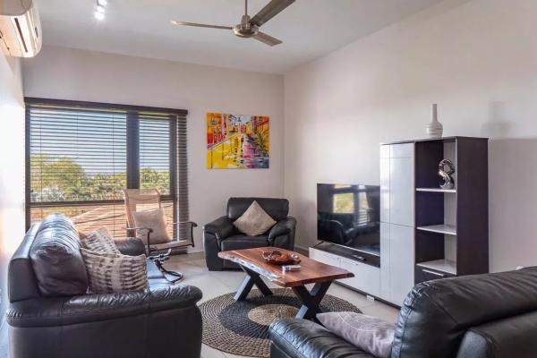 TAMARIN - Penthouse en duplex à vendre avec vue mer et montagne, grande terrasse et jacuzzi - photo 5