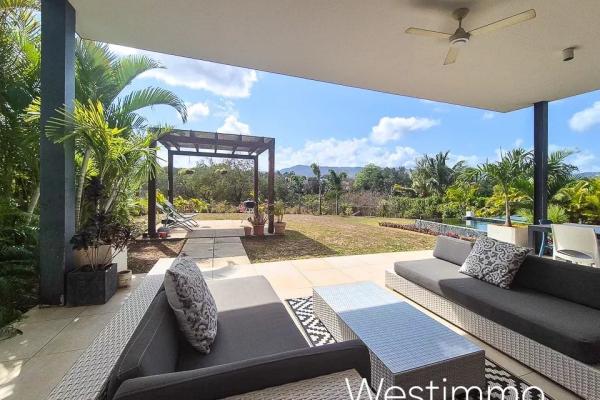 TAMARIN - SUPERBE VILLA DE 4 CHAMBRES AVEC PISCINE PRIVÉE ET JARDIN À LOUER - photo 2
