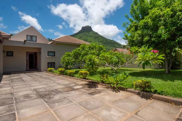 Villa à vendre à Tamarin avec terrain de golf et BBQ exceptionnel - photo 4