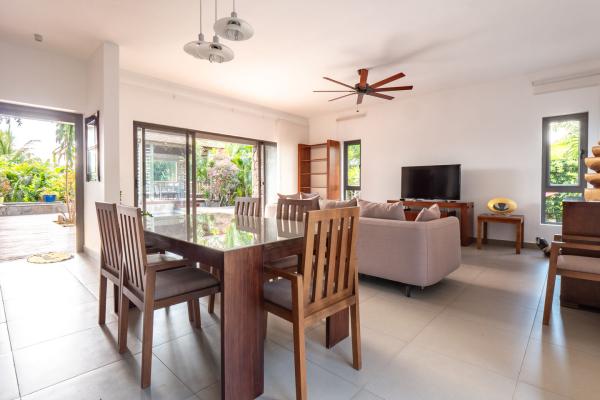 Villa 3 chambres en suite , piscine et jacuzzi - photo 6