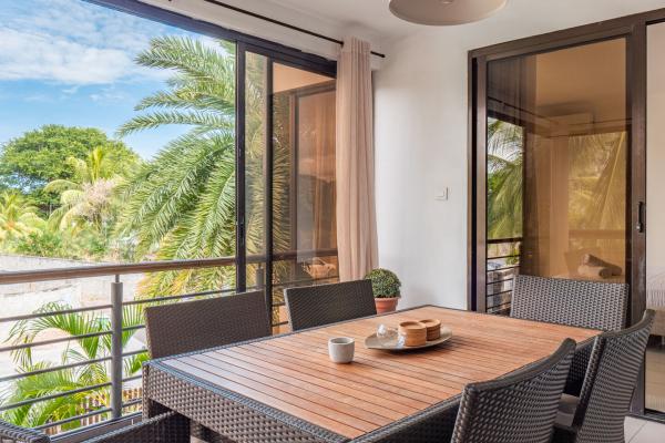 Renovated 3-bedroom apartment for rent in La Preneuse - photo 2