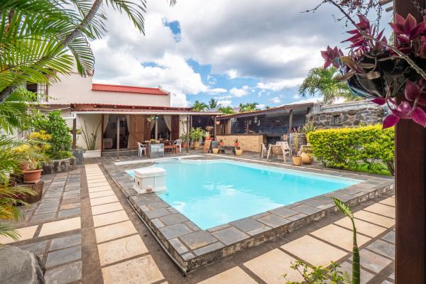 Maison familiale avec dépendance et piscine à vendre à Tamarin - photo 5