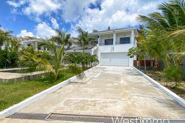 pereyberevillaaloueravecpiscineetjardin3