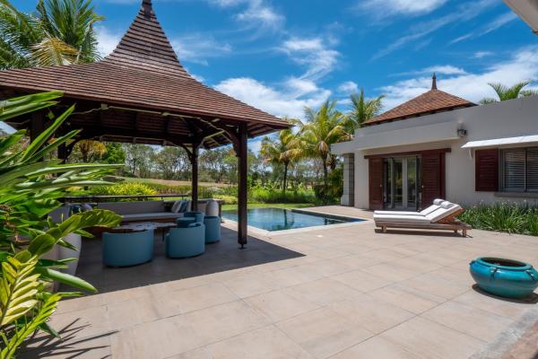 Maison meublée de 270 m² sur le golf de Belle Ombre - photo 1