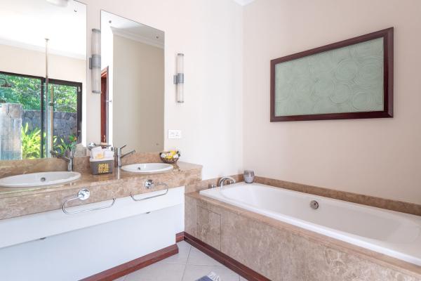 villa de luxe a louer long terme tamarin golf114