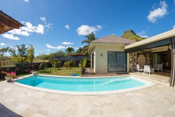westimmovillaforrentwithpoolclosebeach 18