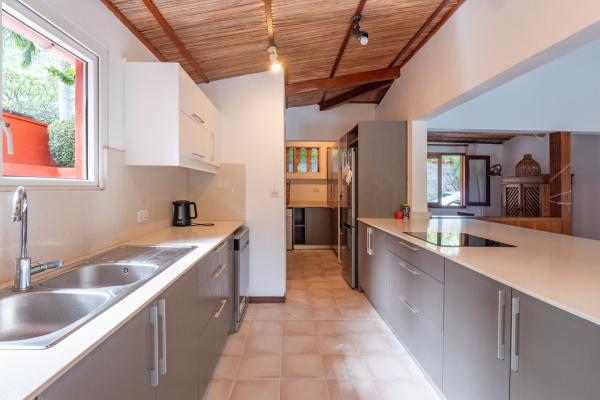 villa for rent long term tamarin black river mauri