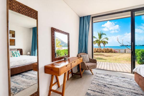 a vendre villa front de mer 5 by Westimmo