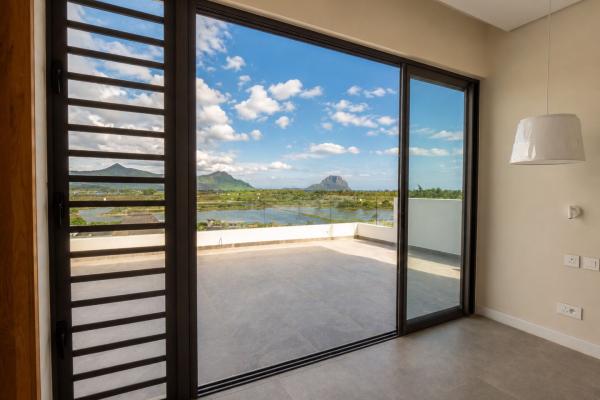 A vendre penthouse front de mer dans une residence