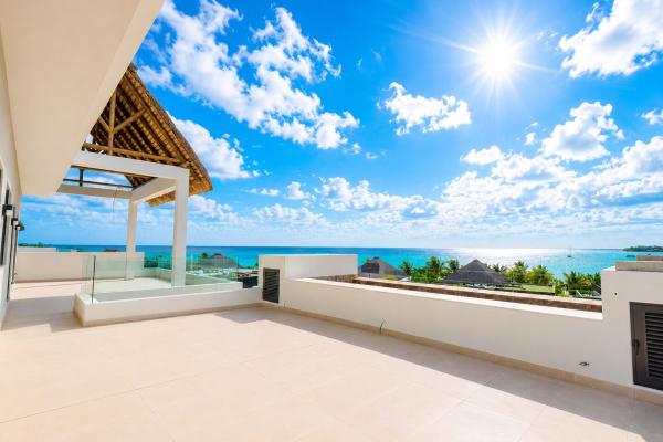A vendre penthouse front de mer dans une residence