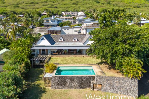 Westimmo  Buy villa tamarin sea view8