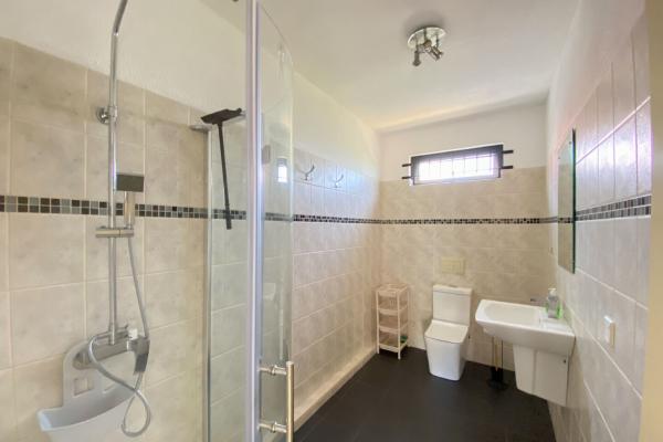 maison a louer a la gaulette avec piscine25